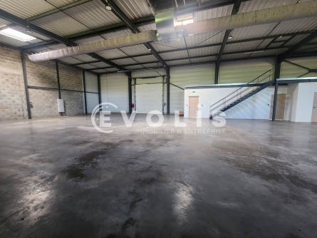Photo 4 – vente Entrepôts / activités	GRANIEU (38490)