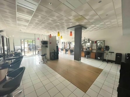 Photo 1 – location Locaux commerciaux	BAYONNE (64100)